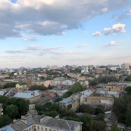 Ast Lejlighed Odessa